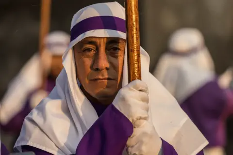 La antesala de la Semana Mayor: Días de incienso y devoción en la Antigua