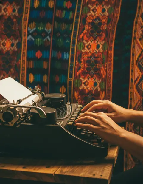 ¡A postular a nuestros autores! Abren la convocatoria para el Premio Nacional de Literatura 2026