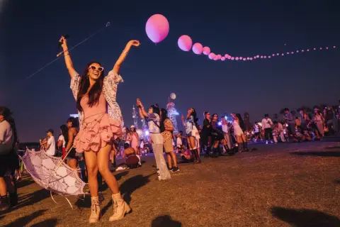 Cero pantallazos: Coachella 2026 se pone estricto con los celulares
