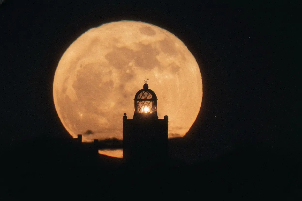 Mirá p'arriba: Junio trae la Luna de Fresa y alineaciones planetarias