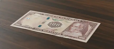 Ya viene el nuevo billete conmemorativo de Q100