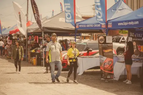 ¡Fiebre de motores! Exposición de carros y motos en el Museo del Ferrocarril