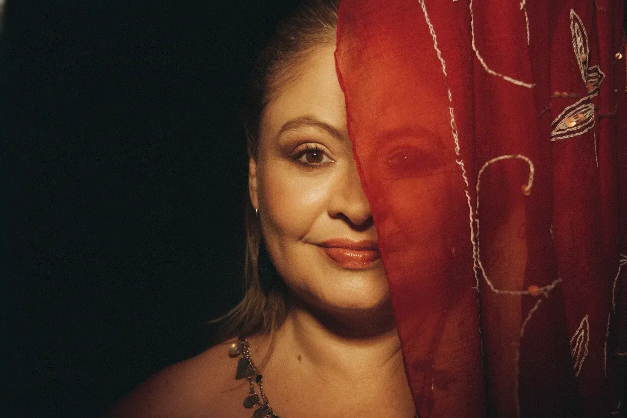 Magda Angélica lanza 'Voy': Un viaje sonoro muy chapín