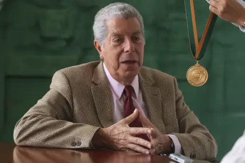 ¡Puro orgullo nacional! Marco Antonio Sagastume recibe la Orden Ixim 2026