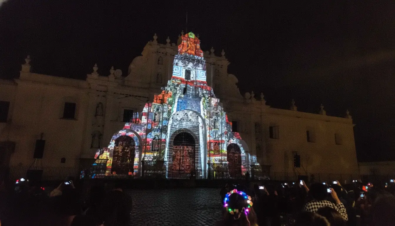 ¡Qué chulada! El videomapping 3D ilumina la Antigua Guatemala