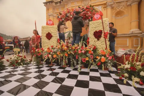 ¡Se viene el desfile! Sueltan los detalles del Festival de las Flores 2026
