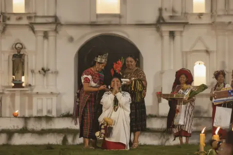 ¡Cobán de fiesta! Coronan a la nueva Rab'in Ajaw 2026-2027