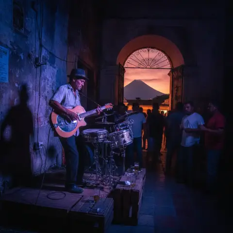 The One Man Band aterriza en Xela para una noche de puro rock